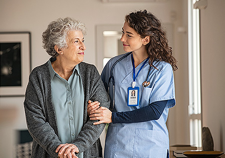 Senior patient with TPN nurse